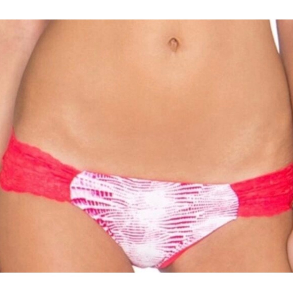 Beach Bunny reversible Bikini Bottoms Pink White Lace Trim Cheeky Swimwear small